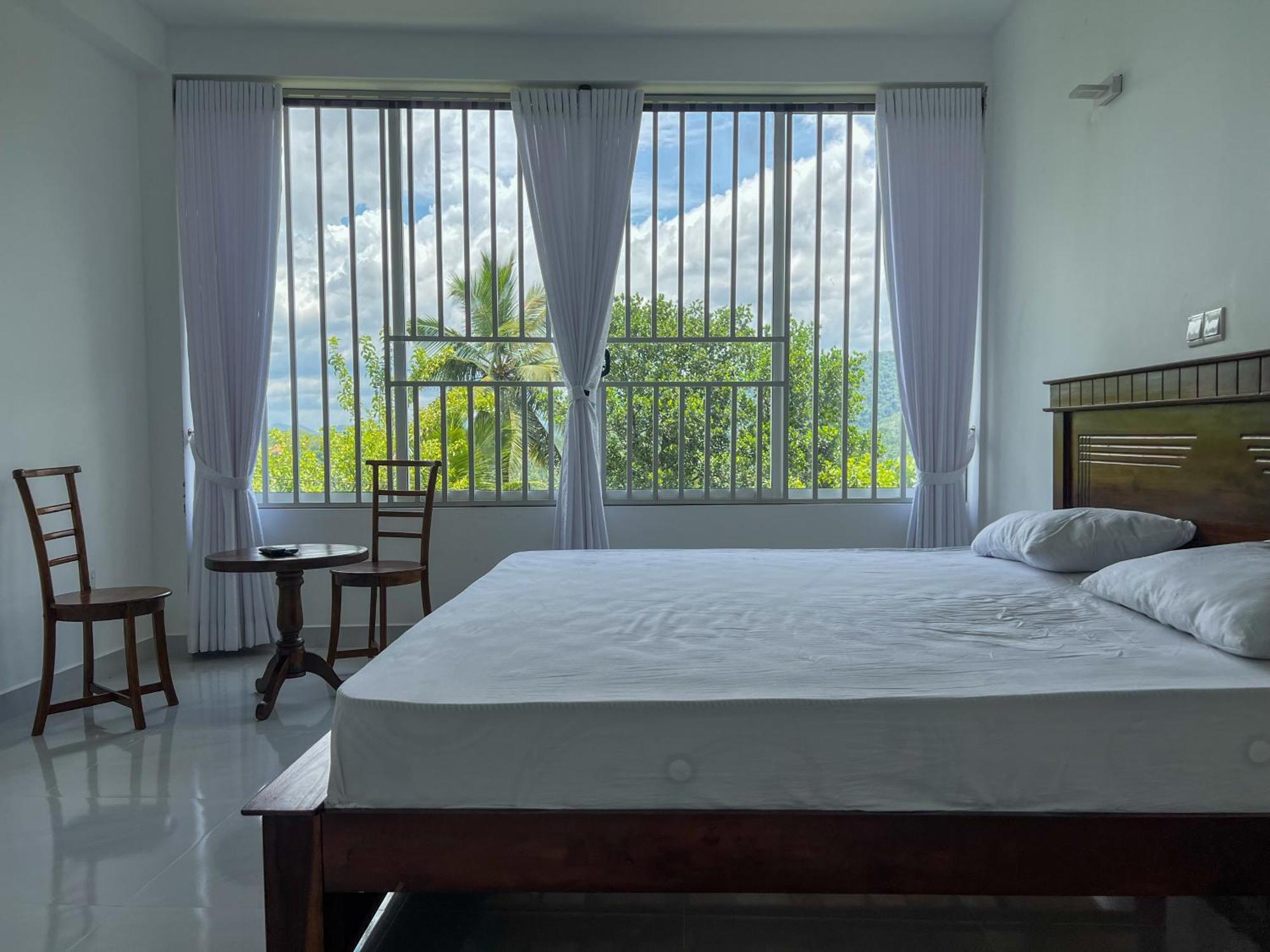 Meridian Holiday Resort Ratnapura Exterior photo