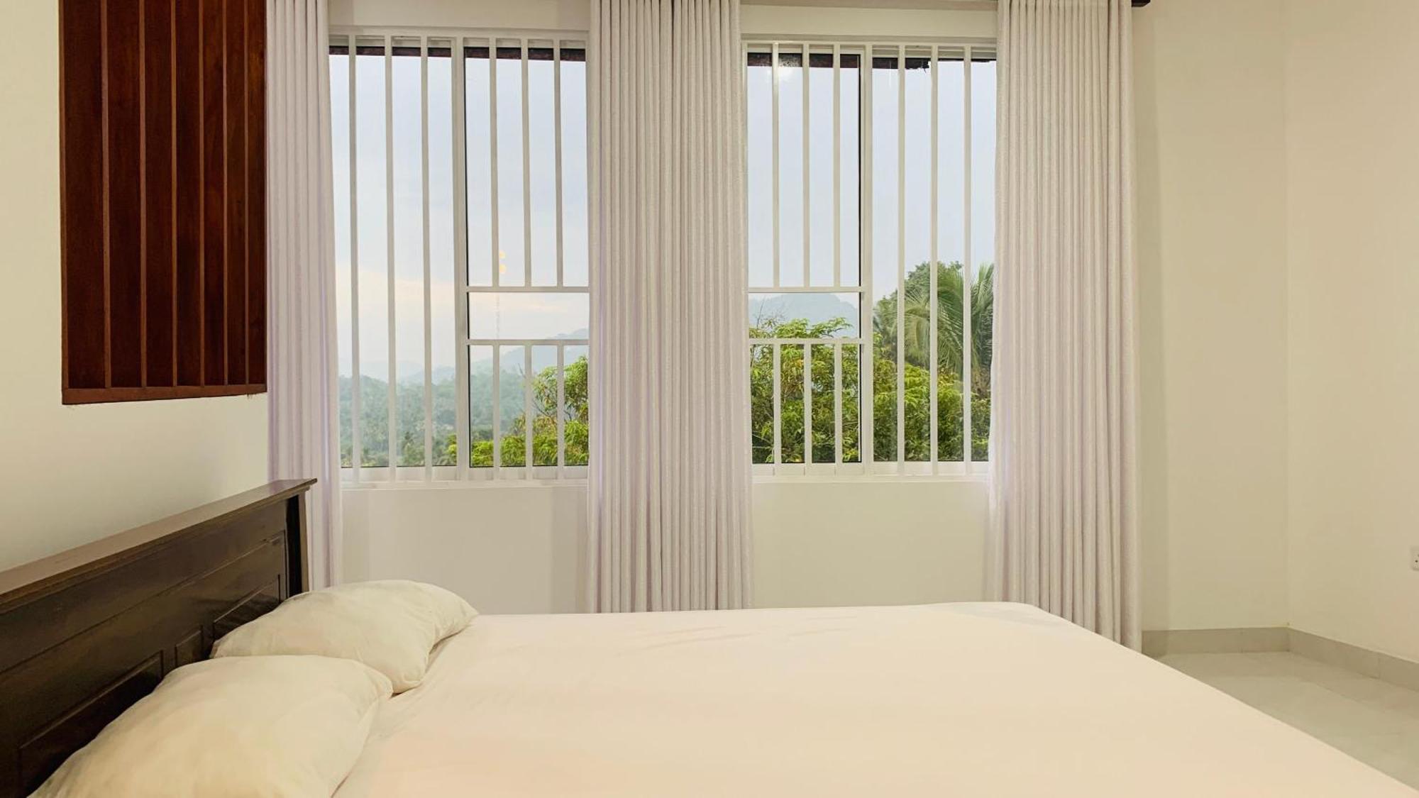 Meridian Holiday Resort Ratnapura Exterior photo